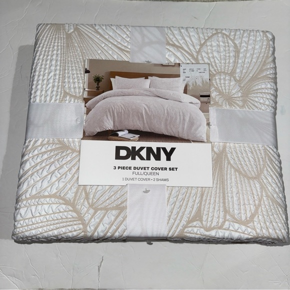 DKNY Cream Leaf Pattern Duvet Cover set textured floral imprint full Queen new - Picture 9 of 9